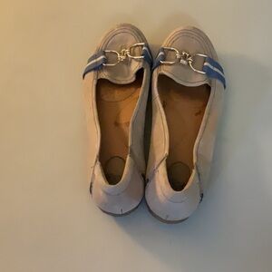 EUC woman’s sofft flats